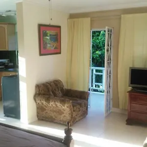  Apartment Stylish Ac, Balcony, Parking, Pool